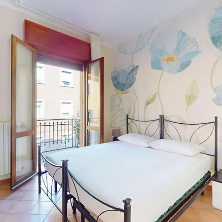 Int 13 - Della Corte By San Luca * Bolonya