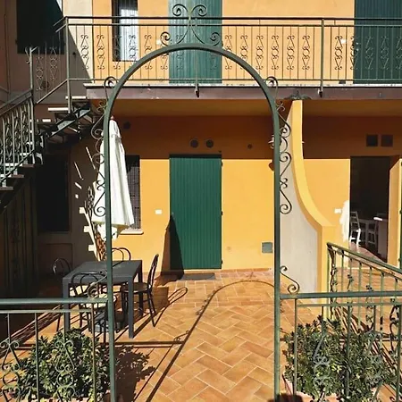 Int 13 - Della Corte By San Luca