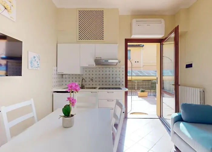 Int 13 - Della Corte By San Luca דירה